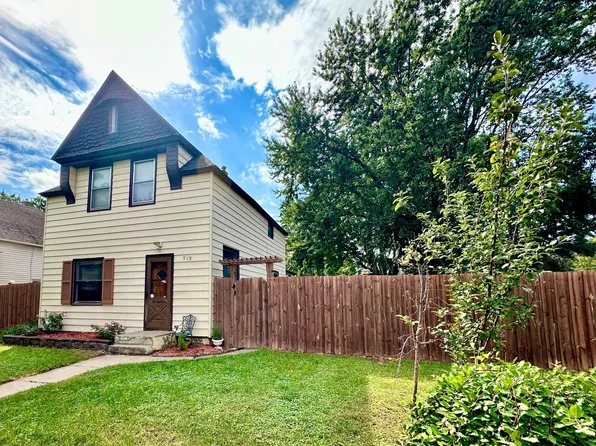 919 Warner Ave, South Saint Paul, MN 55075