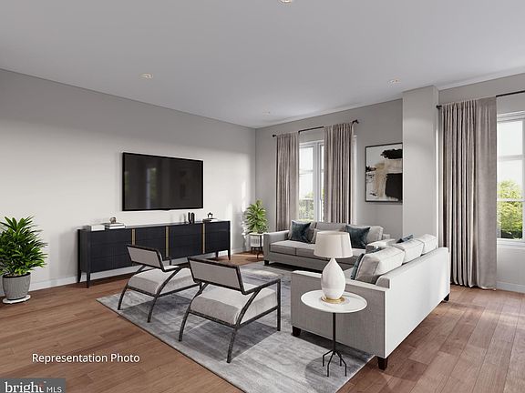 3rd image of 117 Blackford Blvd #304