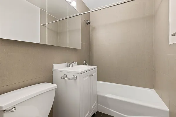 Rented by MNS | media 15