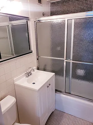 Rented by Metro Garden Realty NYC | media 51