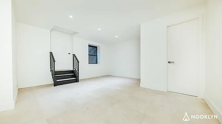 Rented by Nooklyn NYC LLC | media 47