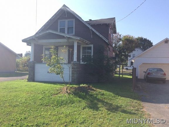 2nd image of 9 W Whitesboro St