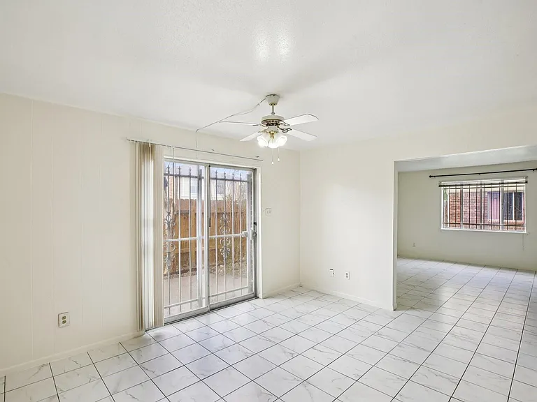 8379 La Roche Ln — Photo 10