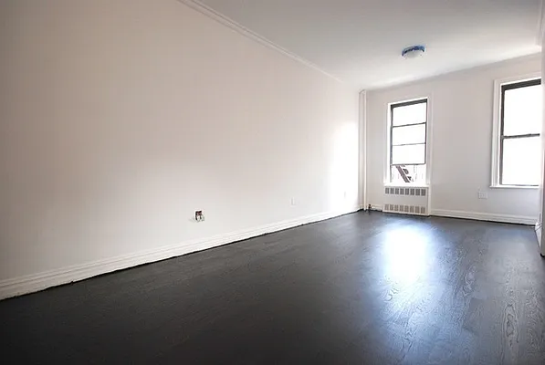 Rented by Compass | media 22