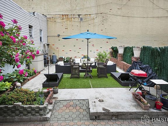4th image of 2306 40th Ave #1