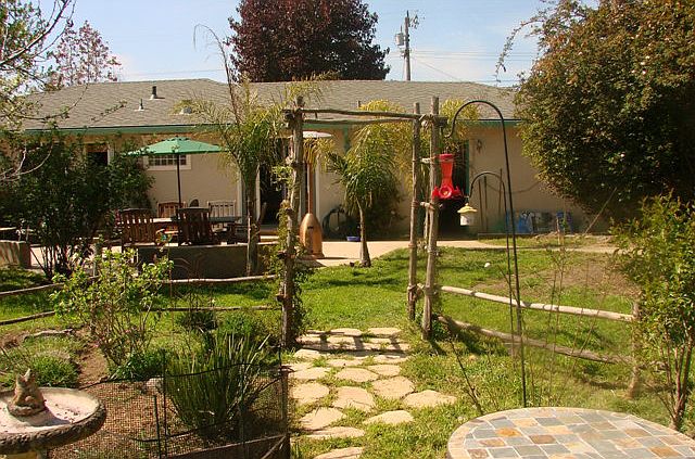 1st image of 460 La Fonda Ave