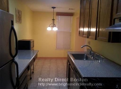 1st image of 34 Shrewsbury Green Dr Unit B