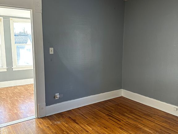 2nd image of 639 N 4th St #2