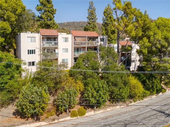2940 N Verdugo Rd, Glendale, CA 91208