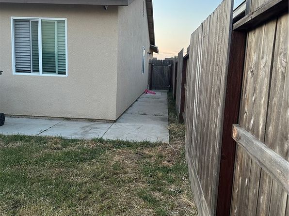 628 Marcus St, Merced, CA 95341