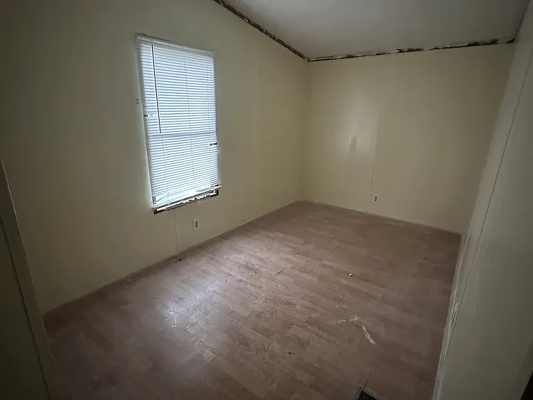 108 Marbury Rd — Photo 5