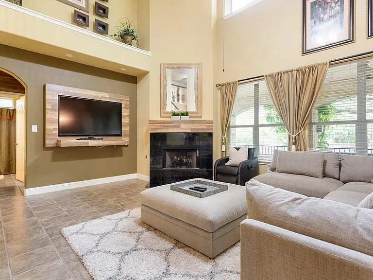 1442 River Forest Dr — Photo 12