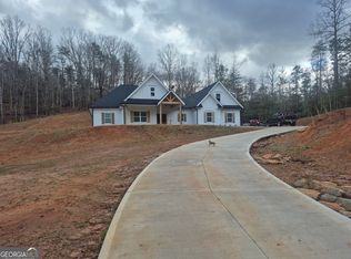 606 Old River Rd, Cornelia, GA 30531