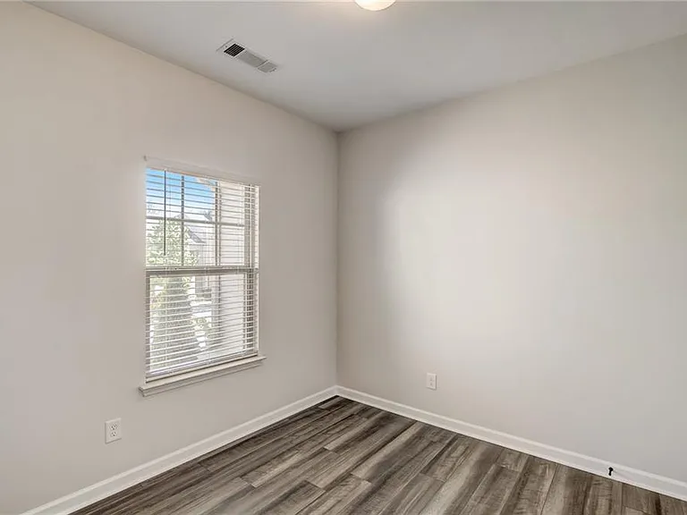 544 Oakside Pl — Photo 15