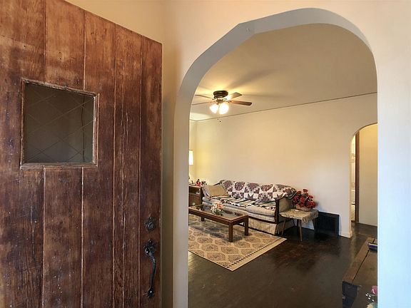 3rd image of 2608 N Heidelbach Ave