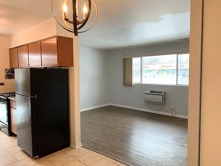 64 E Fullerton Ave #B — Photo 9