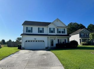 111 Amberwine Cir, Richlands, NC 28574