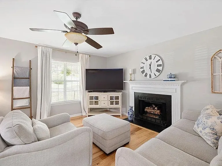 4520 Timberhurst Dr — Photo 9