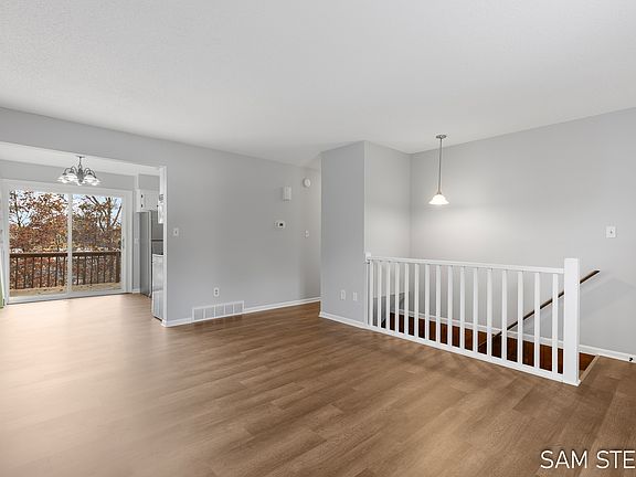 4th image of 916 McCarty St NW #918