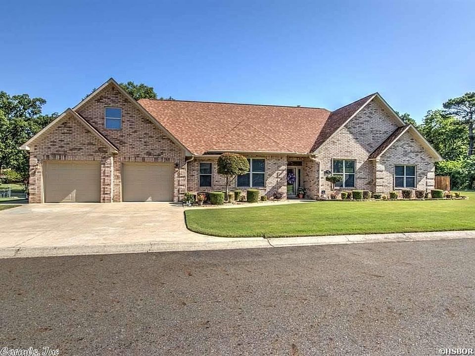 1st image of 104 Silver Oak Ct