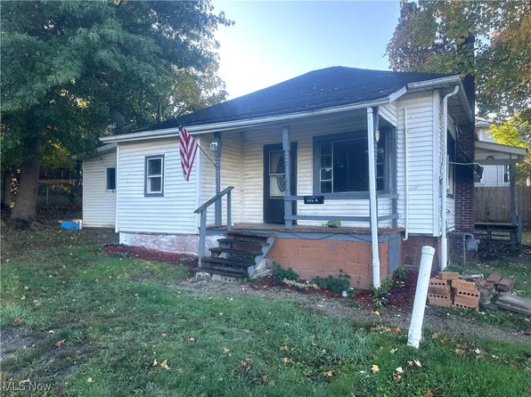 308 N North 5th St, Cambridge, OH 43725