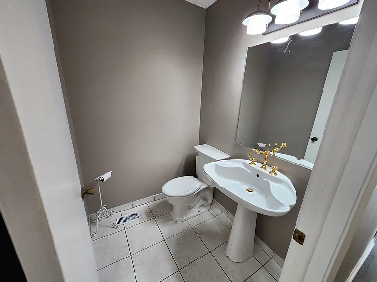 332 Drake Ave — Photo 13