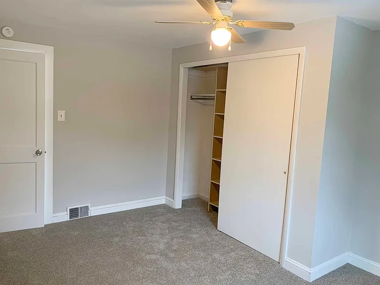 BR#2: large closet