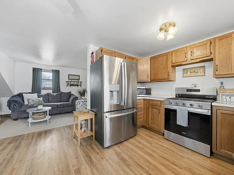 56 Klaum Ave — Photo 11