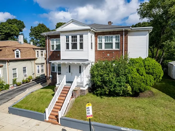 327 Washington Ave, Chelsea, MA 02150