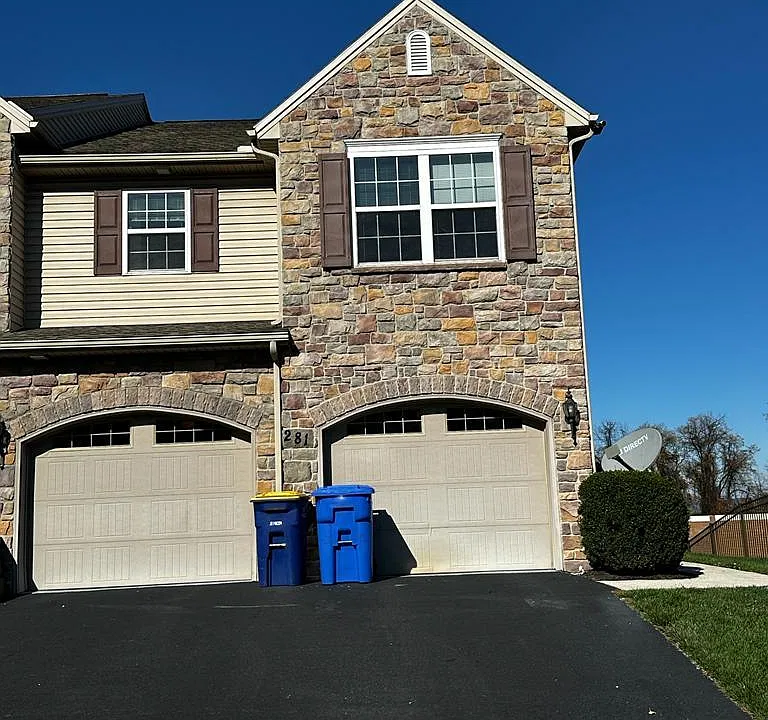 281 Fieldstone Ct