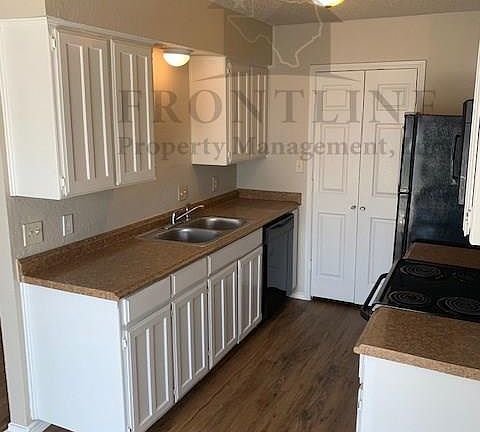4th image of 5908 Holiday Ln APT B