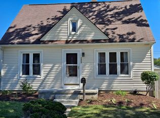 2984 Kenmore Rd, Berkley, MI 48072