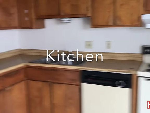 2nd image of 1606 Cedarhill Drive