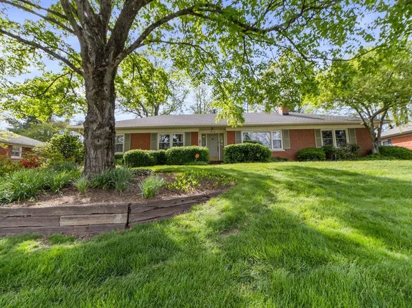 3449 Belvoir Dr, Lexington, KY 40502