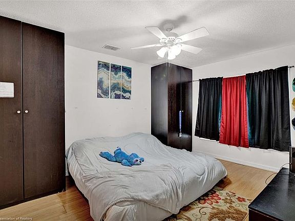 5th image of 3804 Huntwicke Blvd