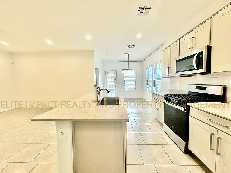 3541 N Kellen Canyon Ct — Photo 8