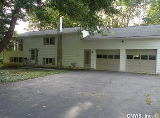 63 Gillespie Rd, Fulton, NY 13069