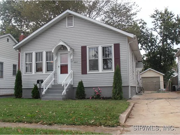 2812 Washington Ave photo 1