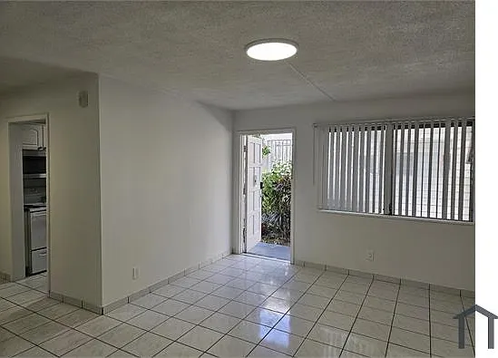 1 bed, 640 sqft, $1,600 — Photo 3