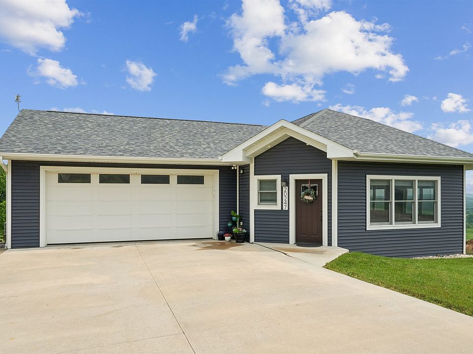 1st image of 20247 Wilgenbusch Dr