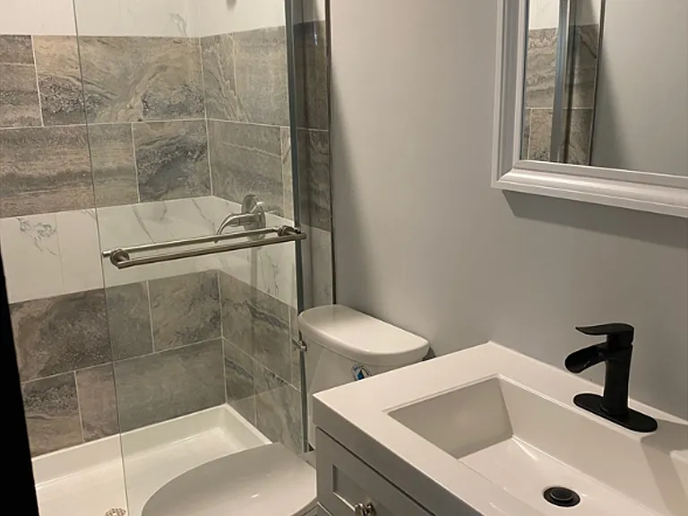 4319 Kenwood Avenue W Bath #5-850 — Photo 11