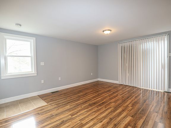 3rd image of 132A N Main St #132A