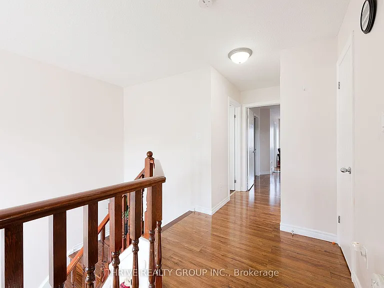 1737 Mickleborough Dr #UPPER — Photo 22