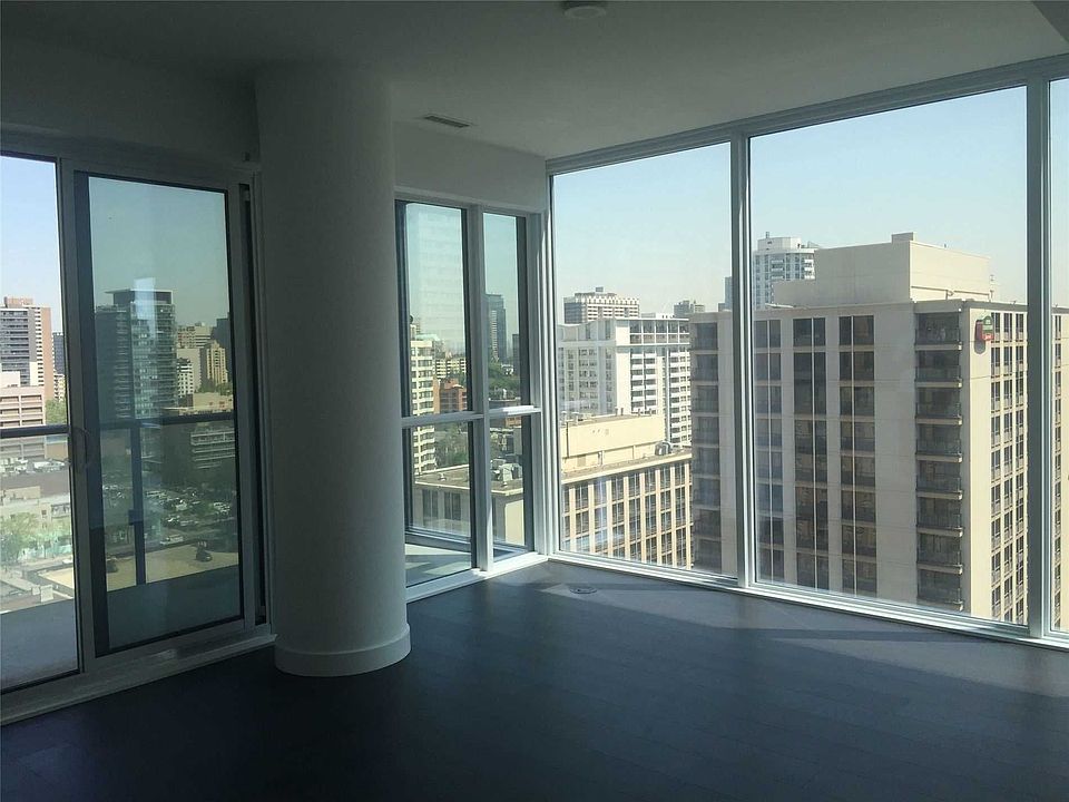 1st image of 15 Grenville St #1509