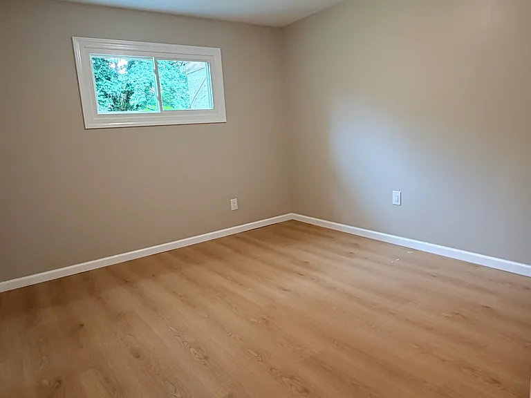 106 Lambson Ln — Photo 10
