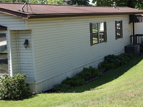 2nd image of 200 Forest Dr