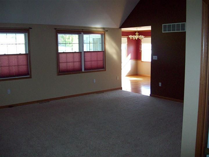 2nd image of 512 Morgan St