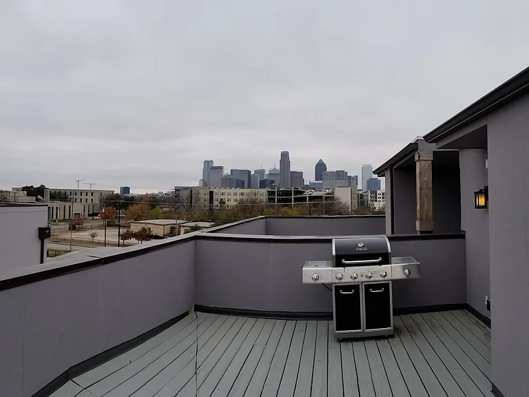 3816 Roseland Ave #A200 — Photo 30