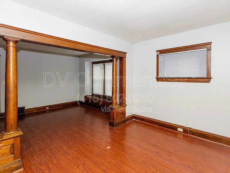 3131 W 58th St — Photo 3