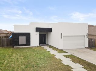 5491 Barbwire Ln, Brownsville, TX 78526